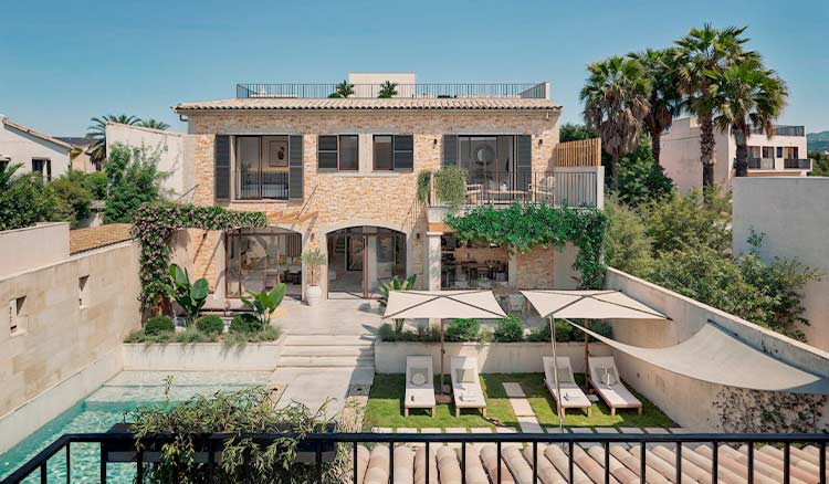 Premium townhouse Ses Roques with exquisite details in Ses Salines crafted by Mallorca Home Connexion.