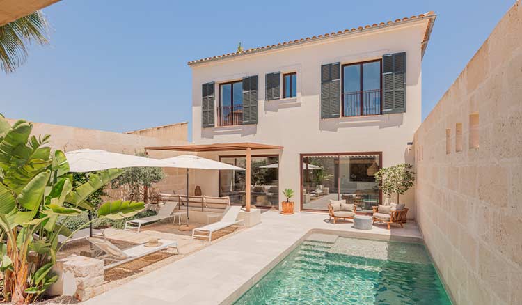 Elegant townhouse Villa Cabrera blending traditional charm with modern comfort in Mallorca crafted by Mallorca Home Connexion.